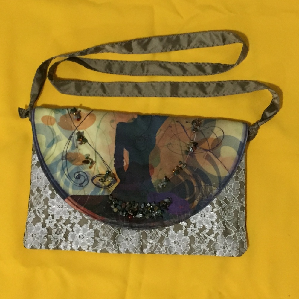 Beautiful handmade bag in fabric • 7.5" x 12"